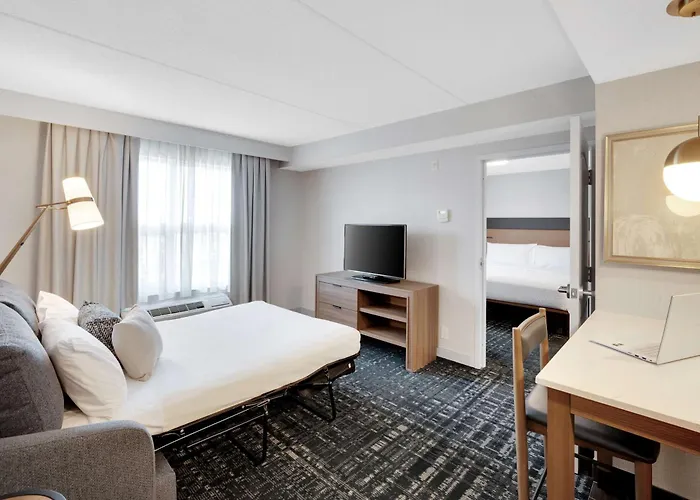 One-Bedroom King Suite